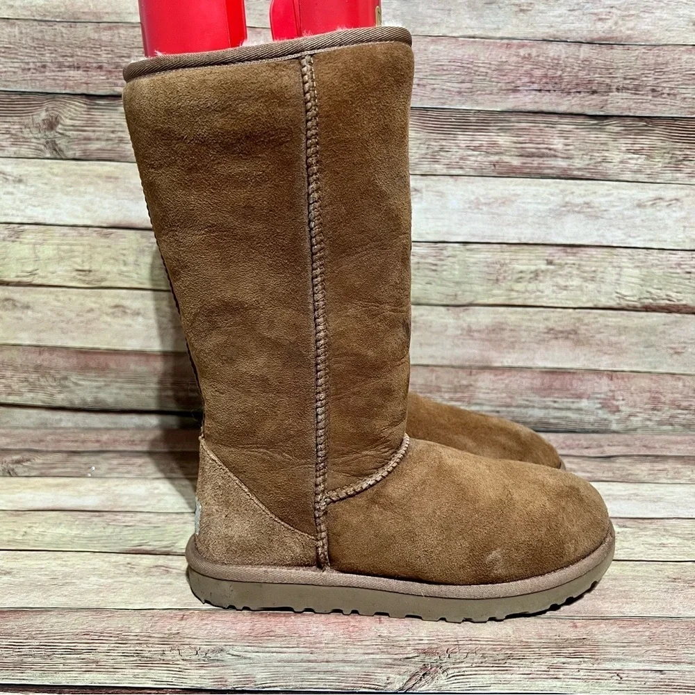 UGG brown classic